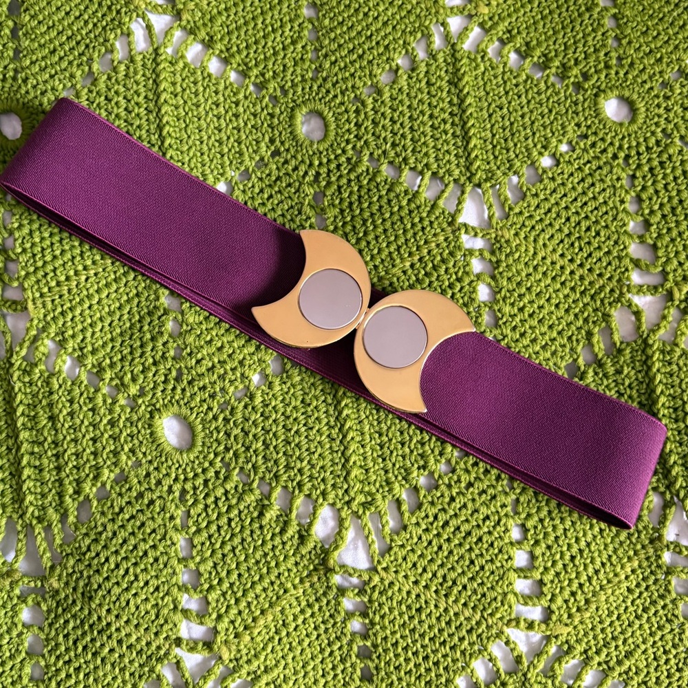 Vintage stretch belt, double crescents and plum elastic. Small
